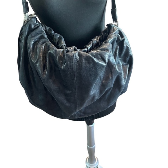 KATE WOOLSTENHULME Concealed Carry Black Leather Shoulder Hobo - Picture 3 of 10